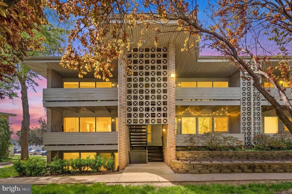 Haycock Rd, Falls Church, VA 22046