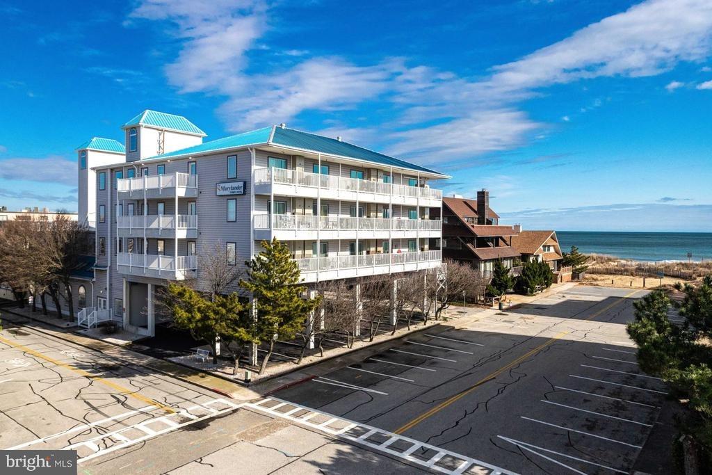 127th St, Ocean City, MD 21842