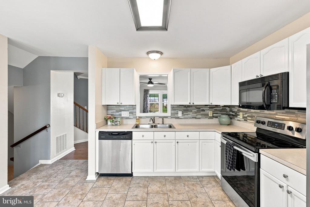 Thornberry Dr, Martinsburg, WV 25403