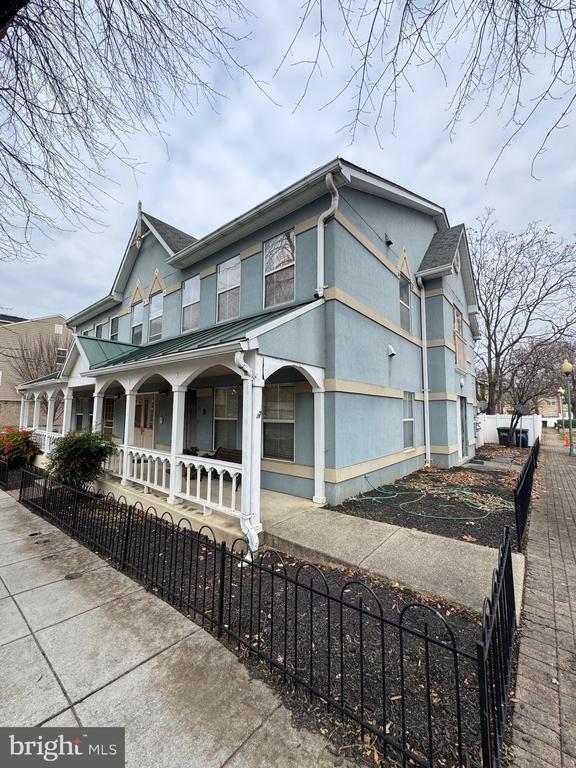 Roosevelt Pl Ne, Washington, DC 20019