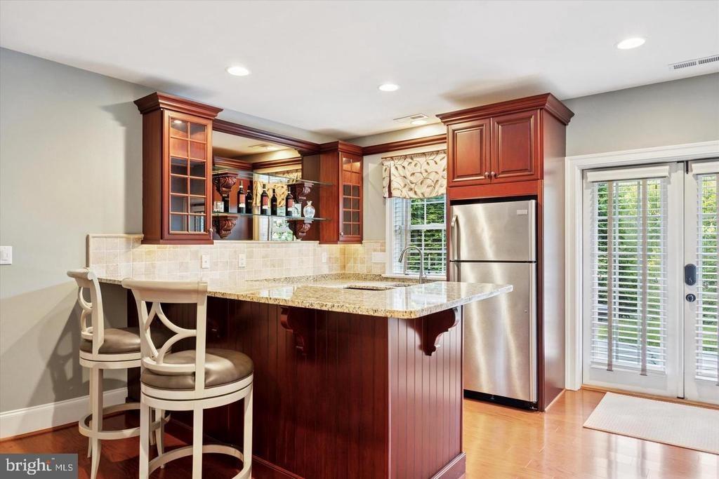 Brick House Farm Ln, Newtown Square, PA 19073