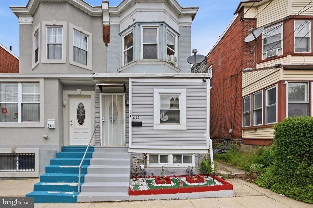 Columbia Ave, Darby, PA 19023