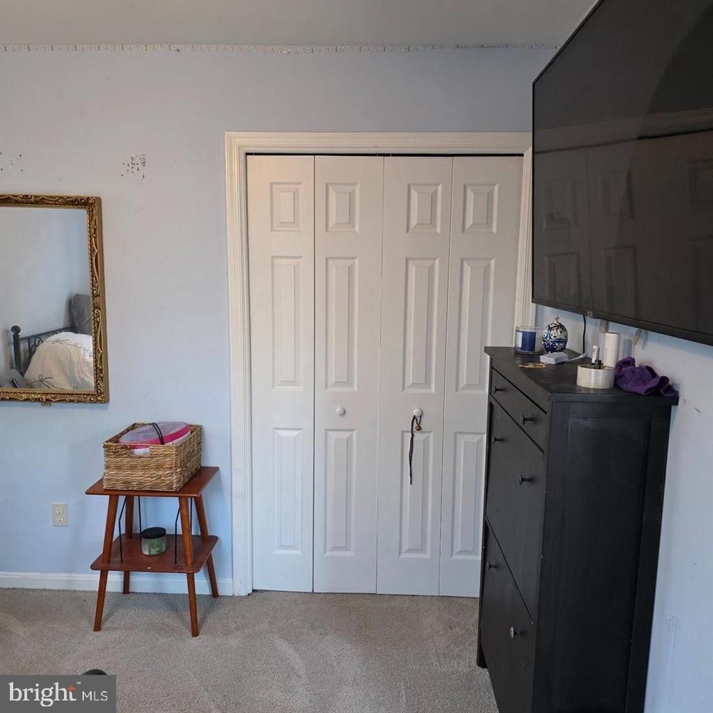 E Patuxent Dr, La Plata, MD 20646