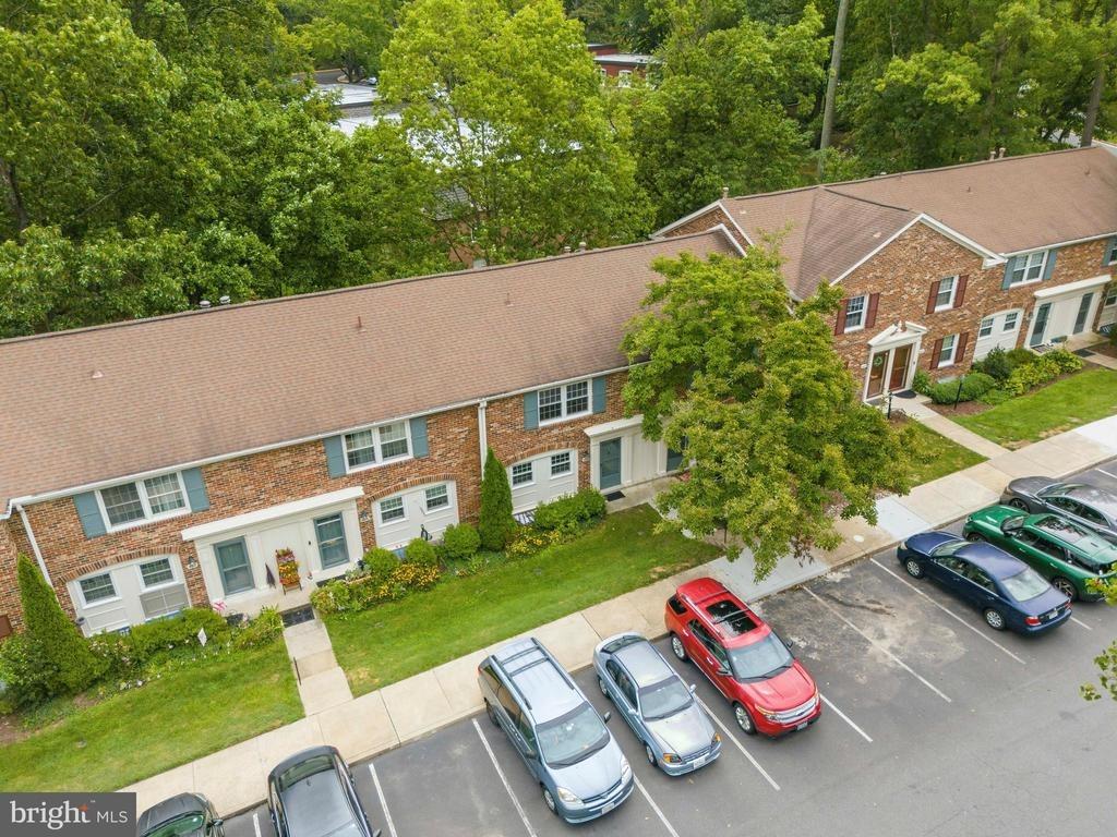 Prince George Dr, Springfield, VA 22152