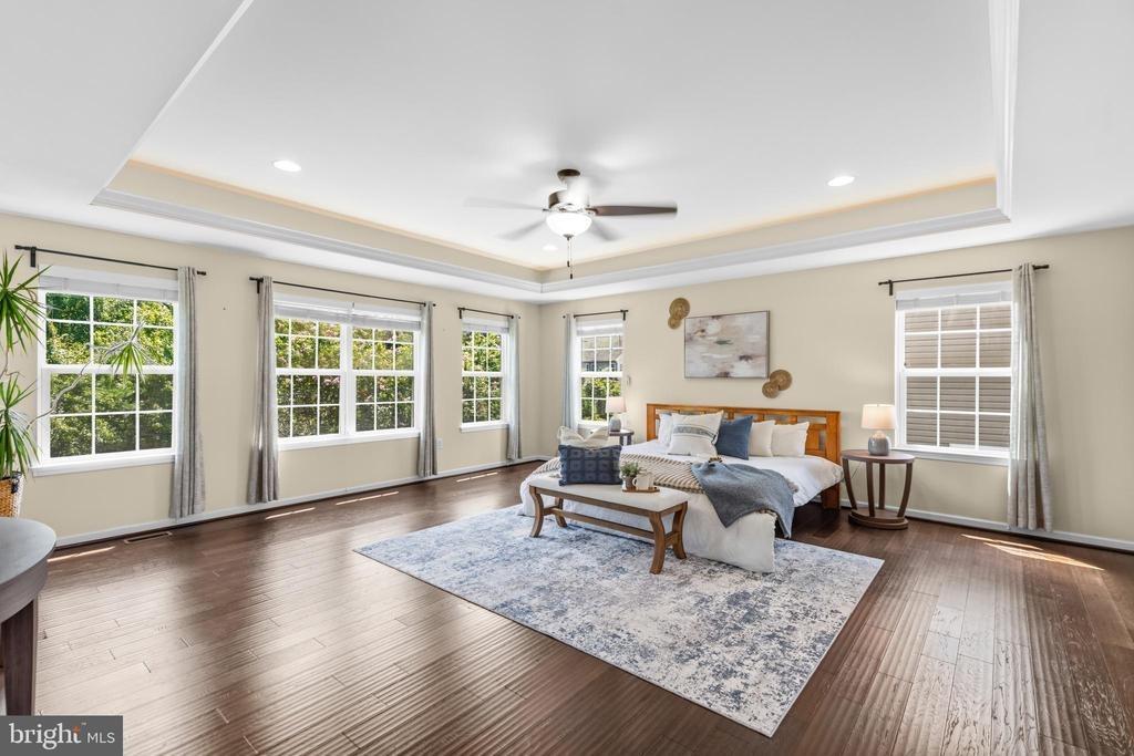 Calderwood Ln, Brambleton, VA 20148