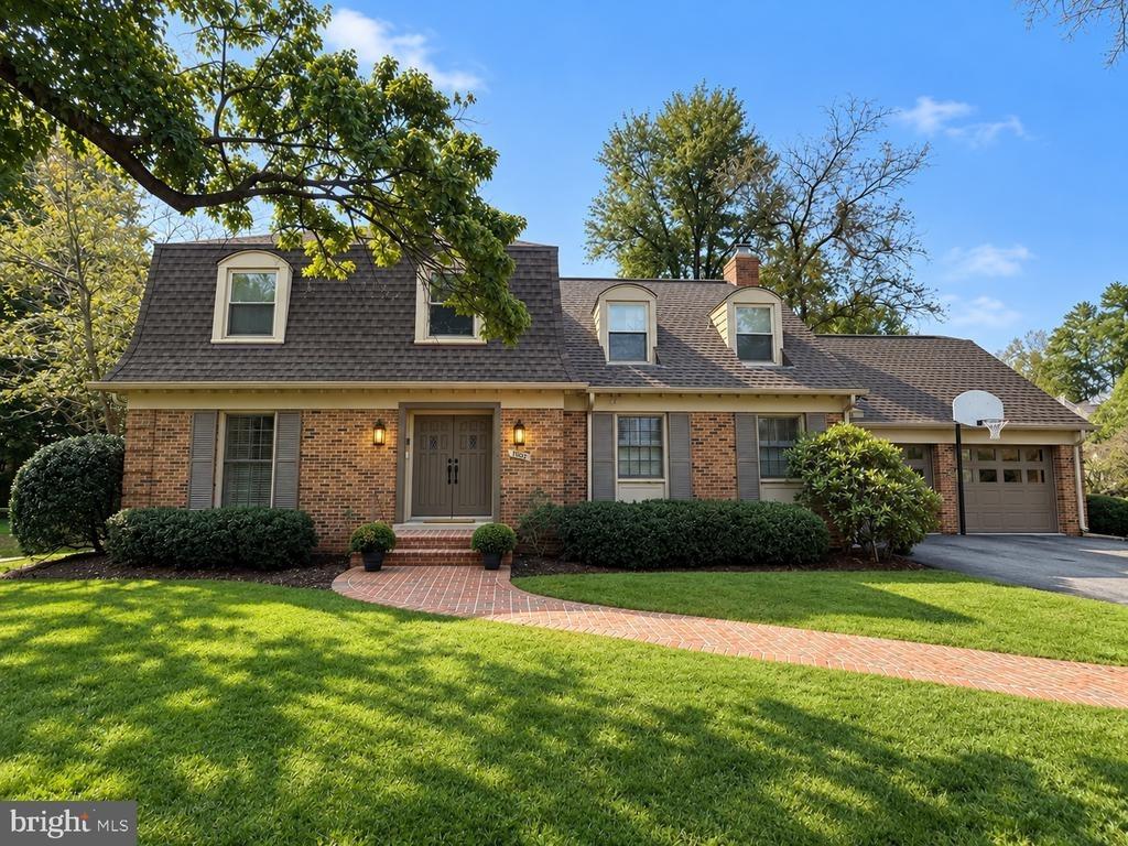 W Gainsborough Ct, Potomac, MD 20854