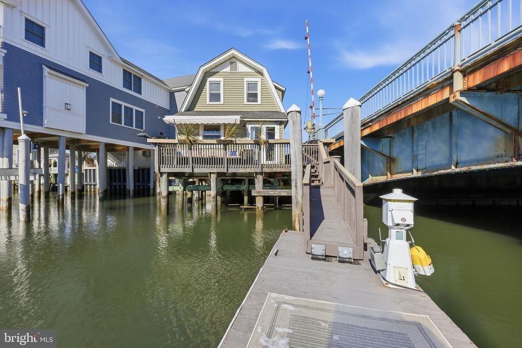 N Derby Ave, Ventnor City, NJ 08406