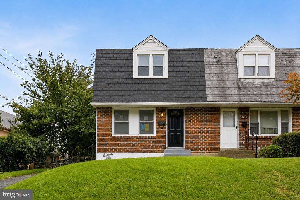 Oak Ln, Brookhaven, PA 19015