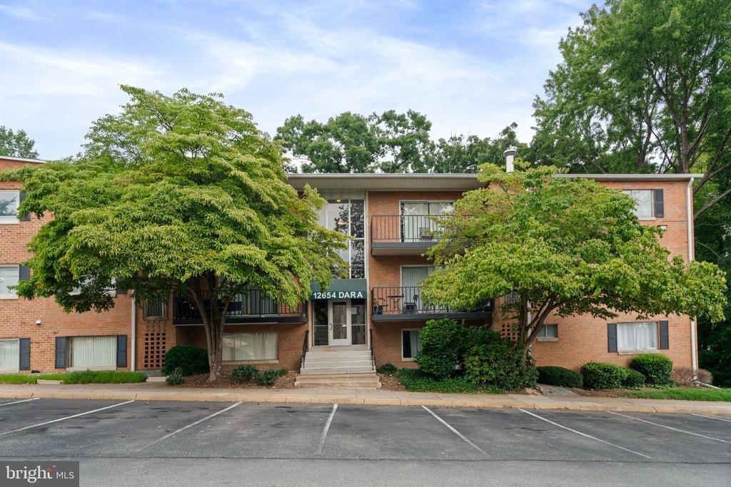 Dara Dr, Woodbridge, VA 22192