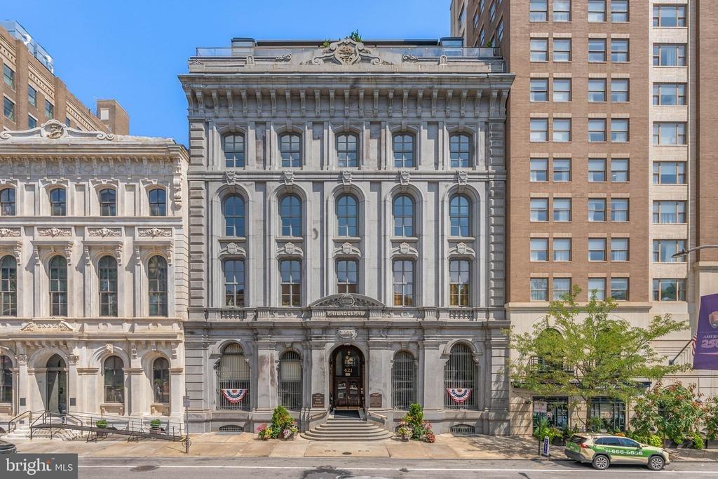 Chestnut St, Philadelphia, PA 19106