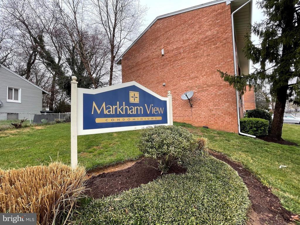Hawthorne St, Landover, MD 20785