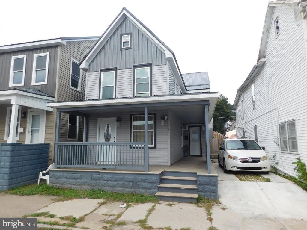 W 4th St, Lewistown, PA 17044