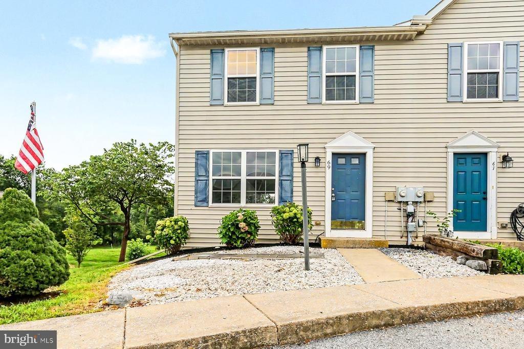 Laurel Dr, Myerstown, PA 17067
