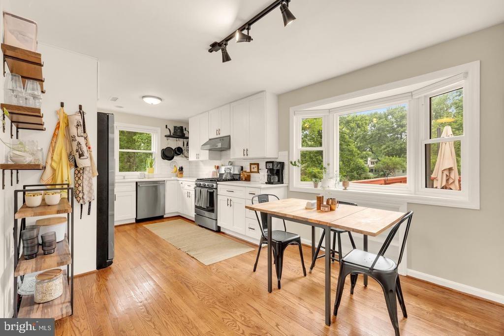 Kerns Rd, Falls Church, VA 22042