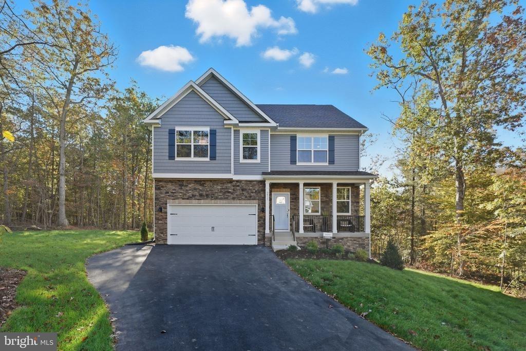 Glenmore Ln, Keswick, VA 22947