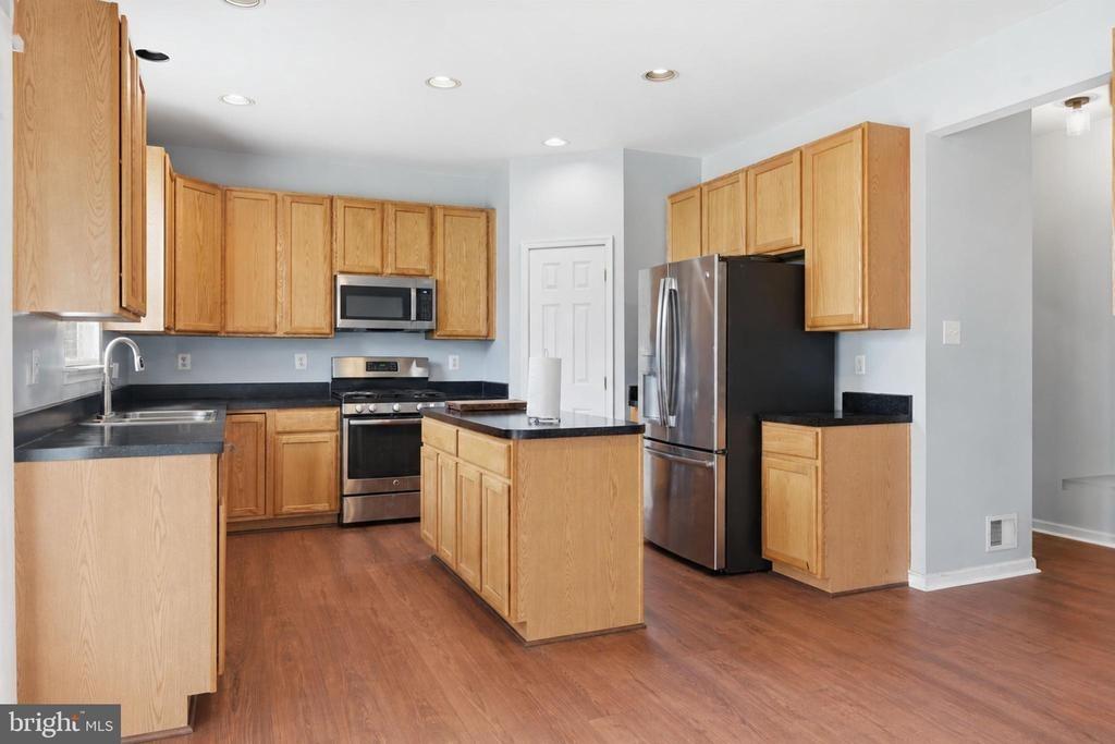 Overbrook Rd, Ranson, WV 25438