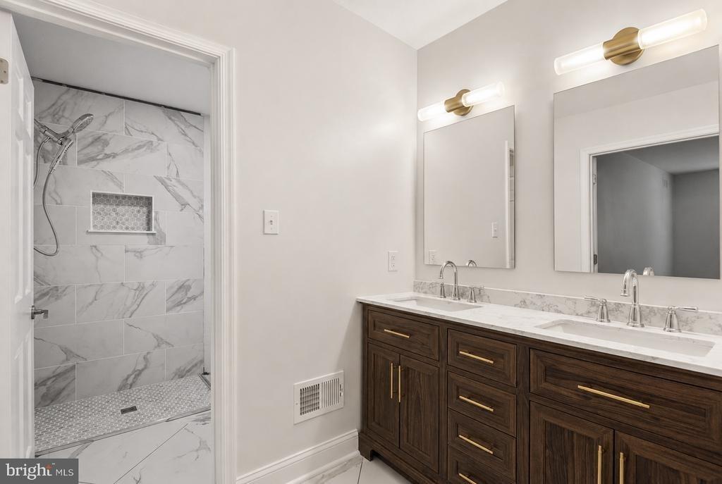 Edgewood Chase, Glen Mills, PA 19342
