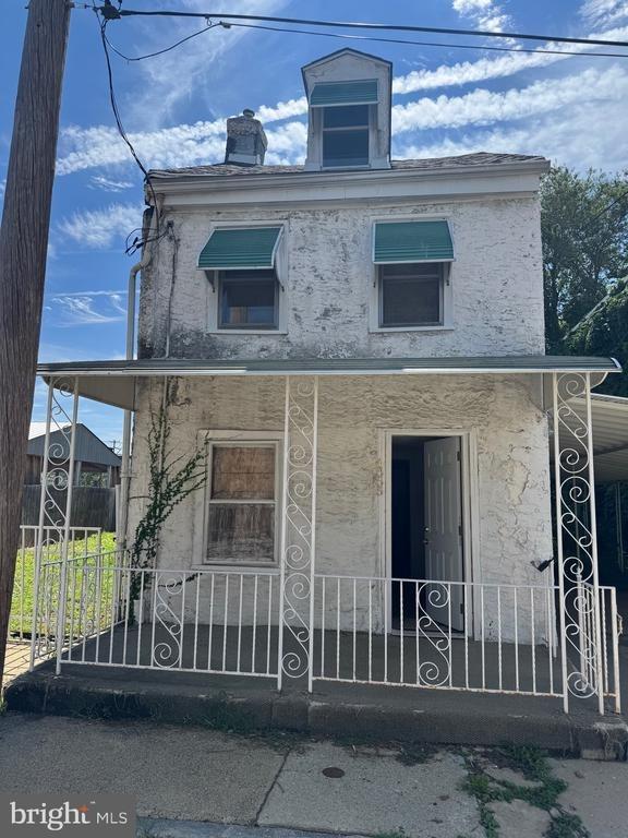 Worrell Ct, Philadelphia, PA 19124