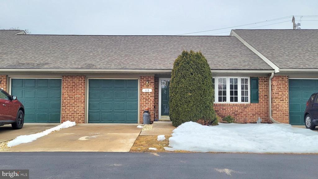 Sunbrook Ln, Hagerstown, MD 21742