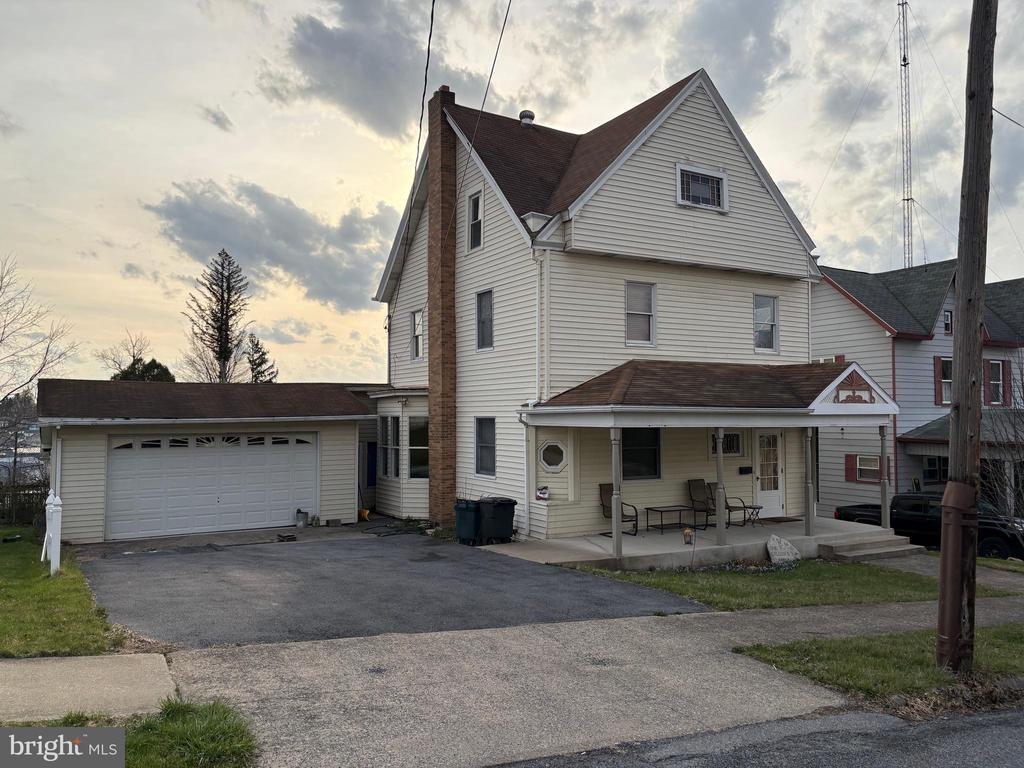 S Front St, Philipsburg, PA 16866