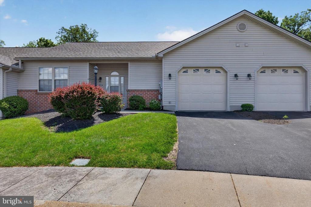 Leonard Ln, Harrisburg, PA 17111