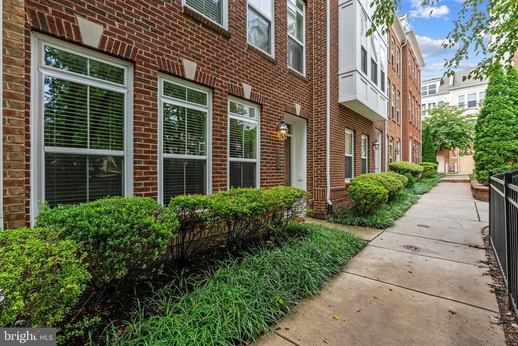 Pullman Pl, Fairfax, VA 22031