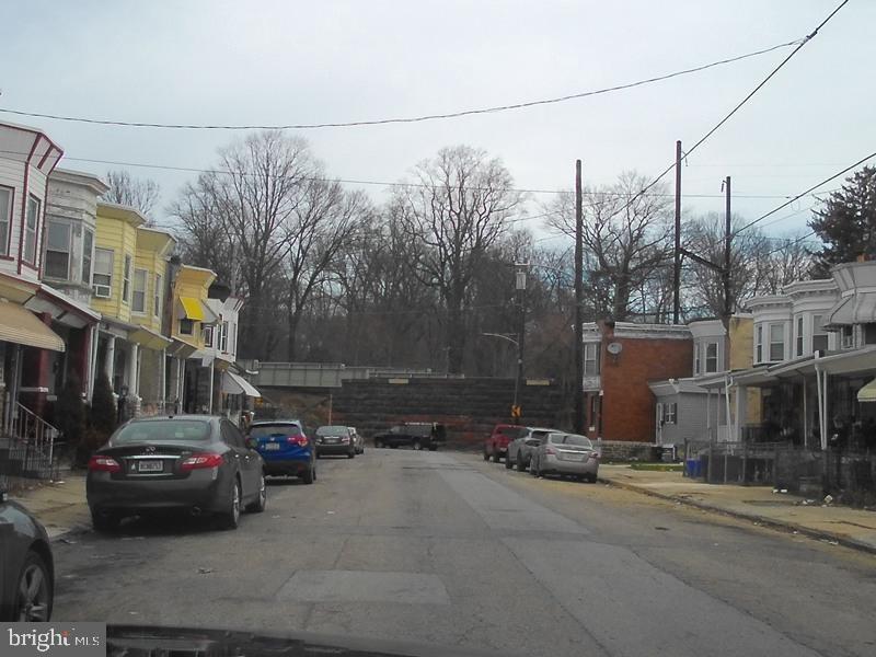 E Walnut Ln, Philadelphia, PA 19144