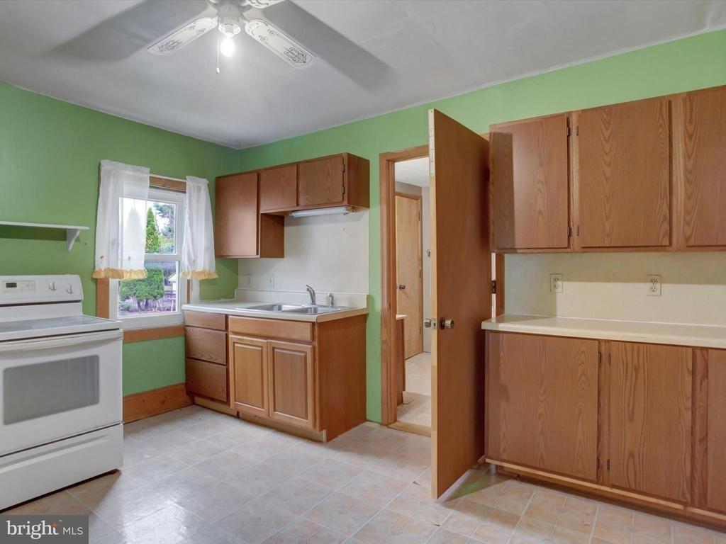 W Main St, Fayetteville, PA 17222