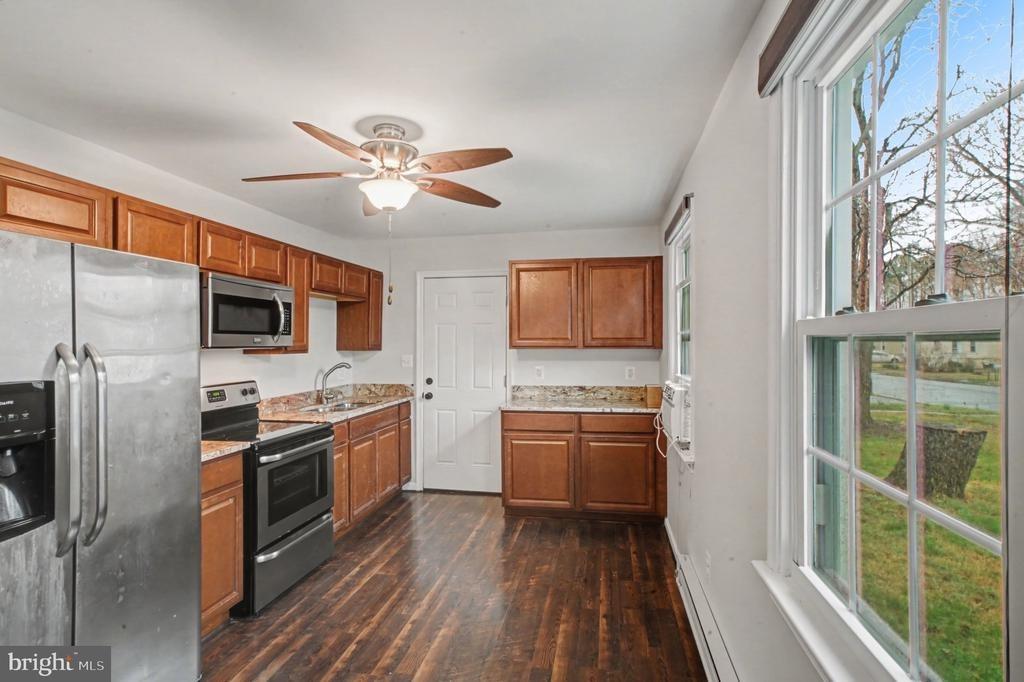 Locust Ave, Colonial Beach, VA 22443