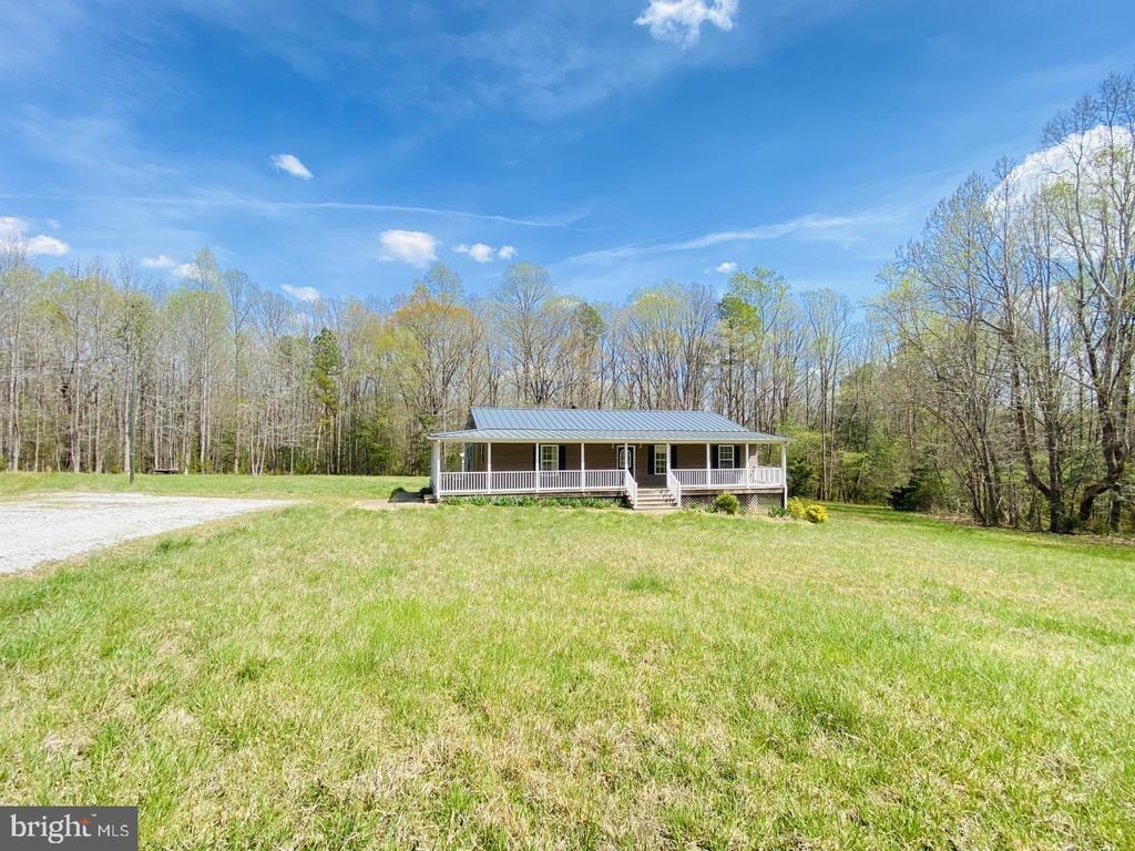 Muscadine Trl, Baskerville, VA 23915