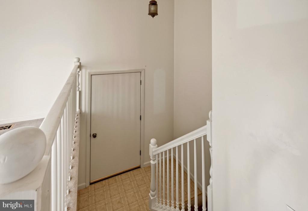 Hillside Ave, Elkton, VA 22827