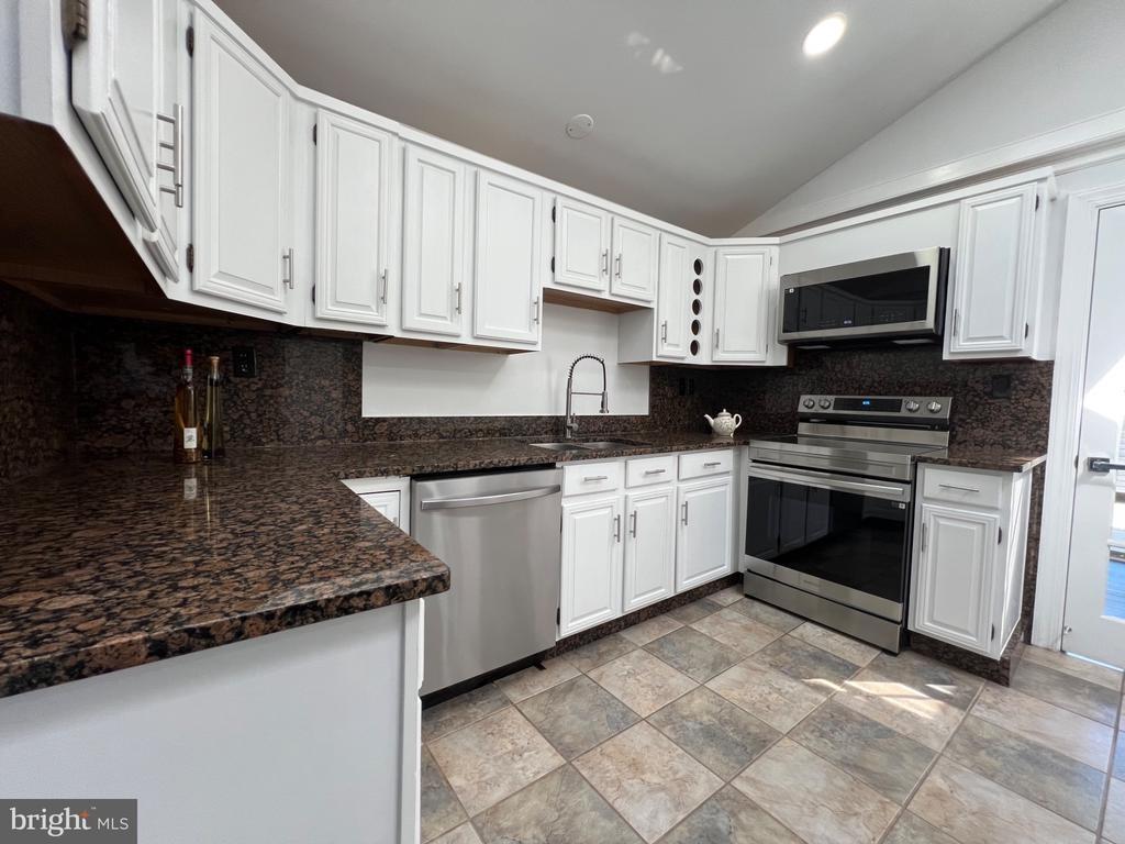 Red Hill Rd, Spotsylvania, VA 22553