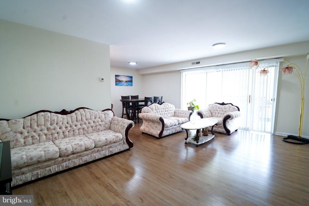Fitz Ct, Reisterstown, MD 21136