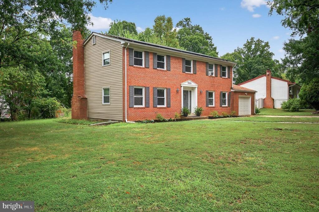 Longbow Rd, Fort Washington, MD 20744