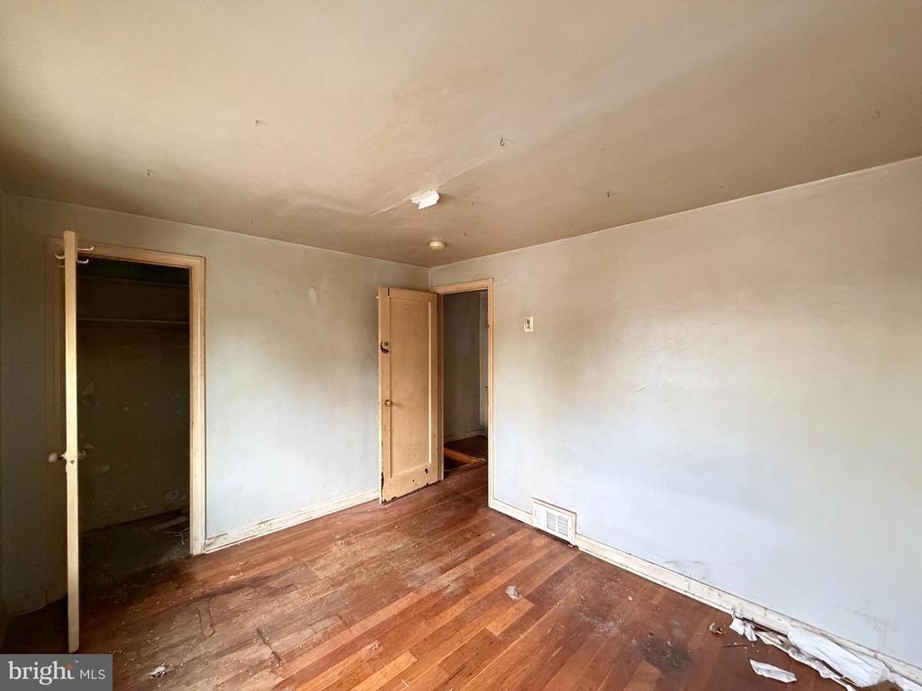 Wasena Ave, Brooklyn, MD 21225