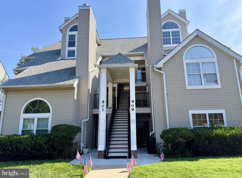 Hillside Lake Ter, Gaithersburg, MD 20878