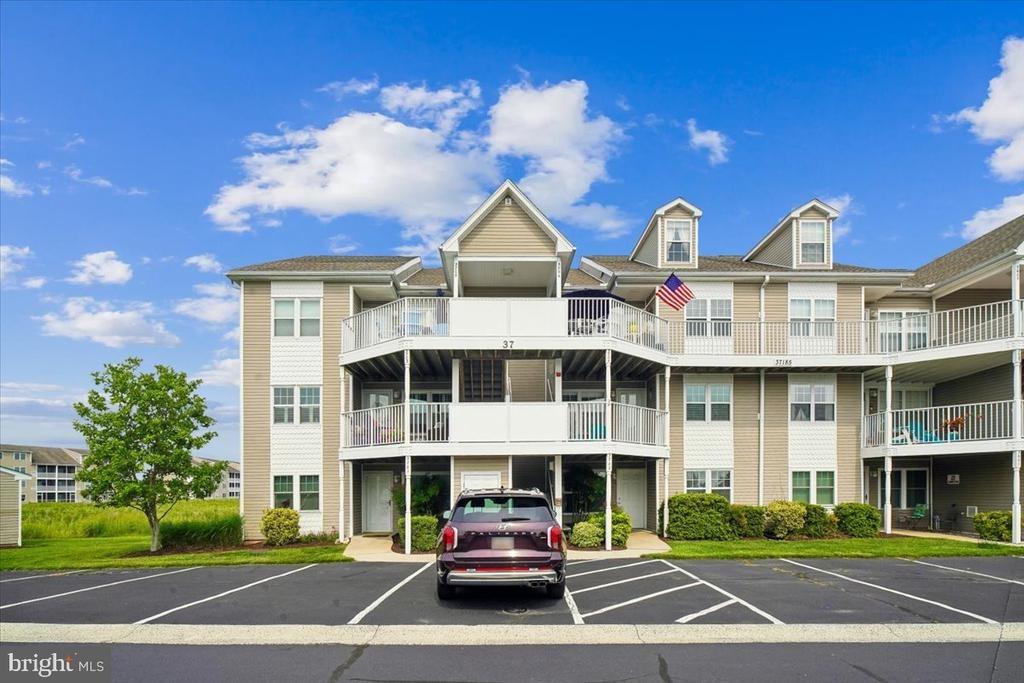 Harbor Dr, Ocean View, DE 19970