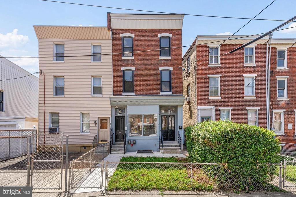 W Allegheny Ave, Philadelphia, PA 19132