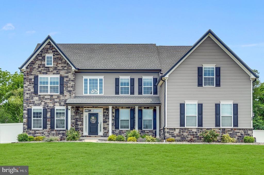 Katie Dr, Pedricktown, NJ 08067