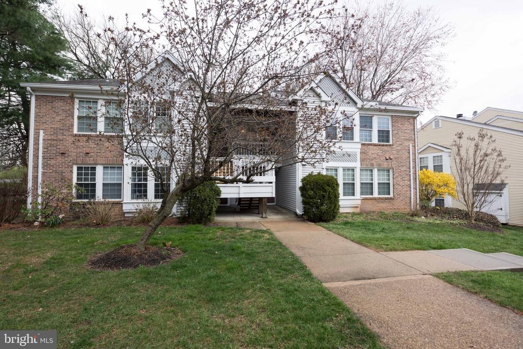 Lakeside View Dr, Falls Church, VA 22041