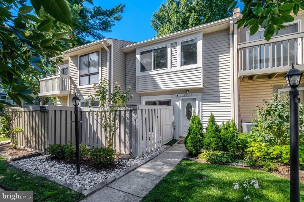 Spring Forest Ct, Springfield, VA 22152