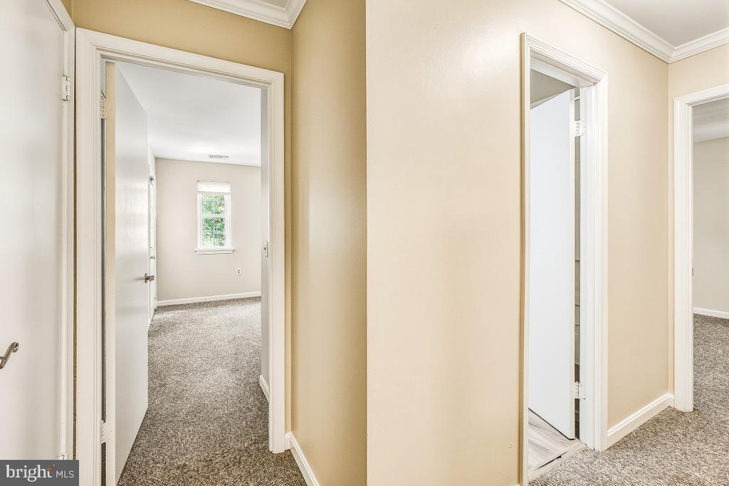 Streamside Dr, Gaithersburg, MD 20879