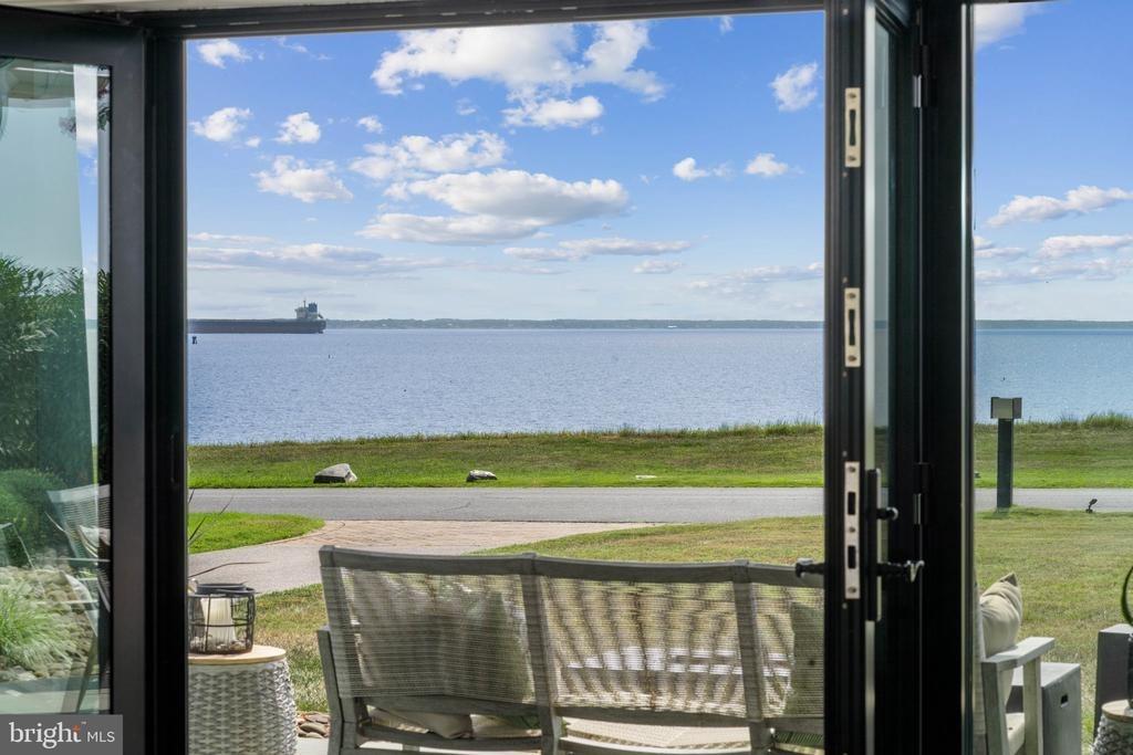 W Bay View Dr, Annapolis, MD 21403