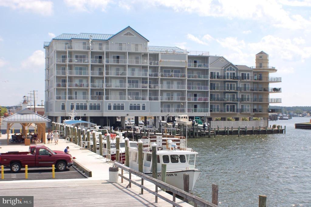 W Main St, Crisfield, MD 21817