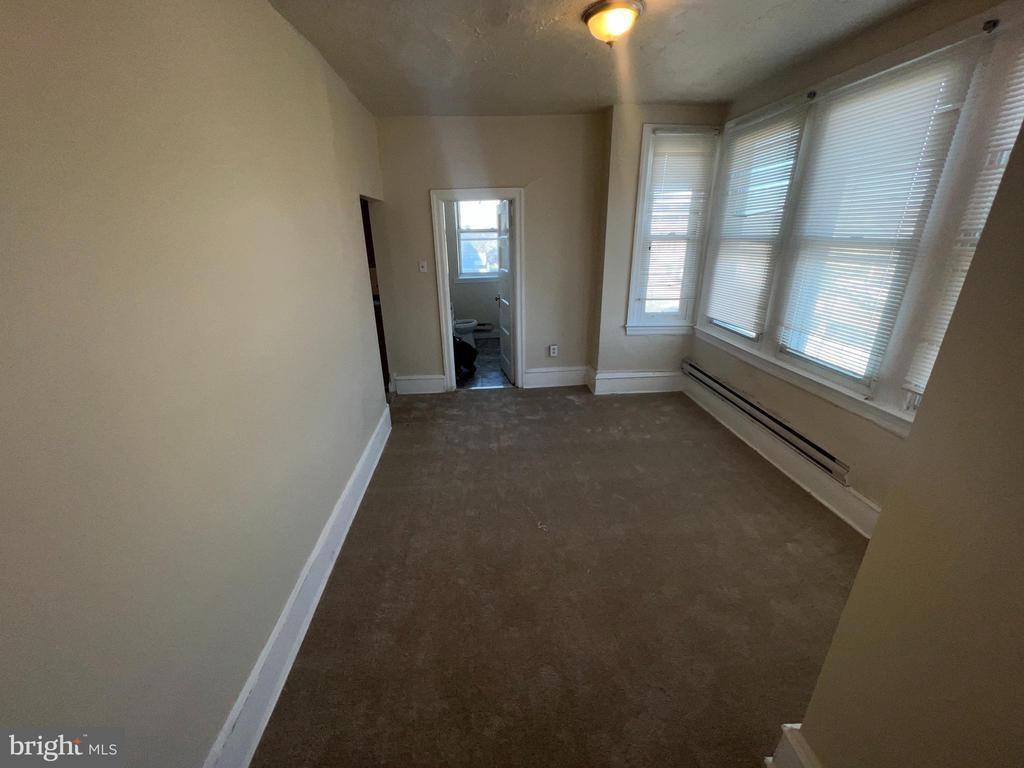 W Girard Ave, Philadelphia, PA 19131