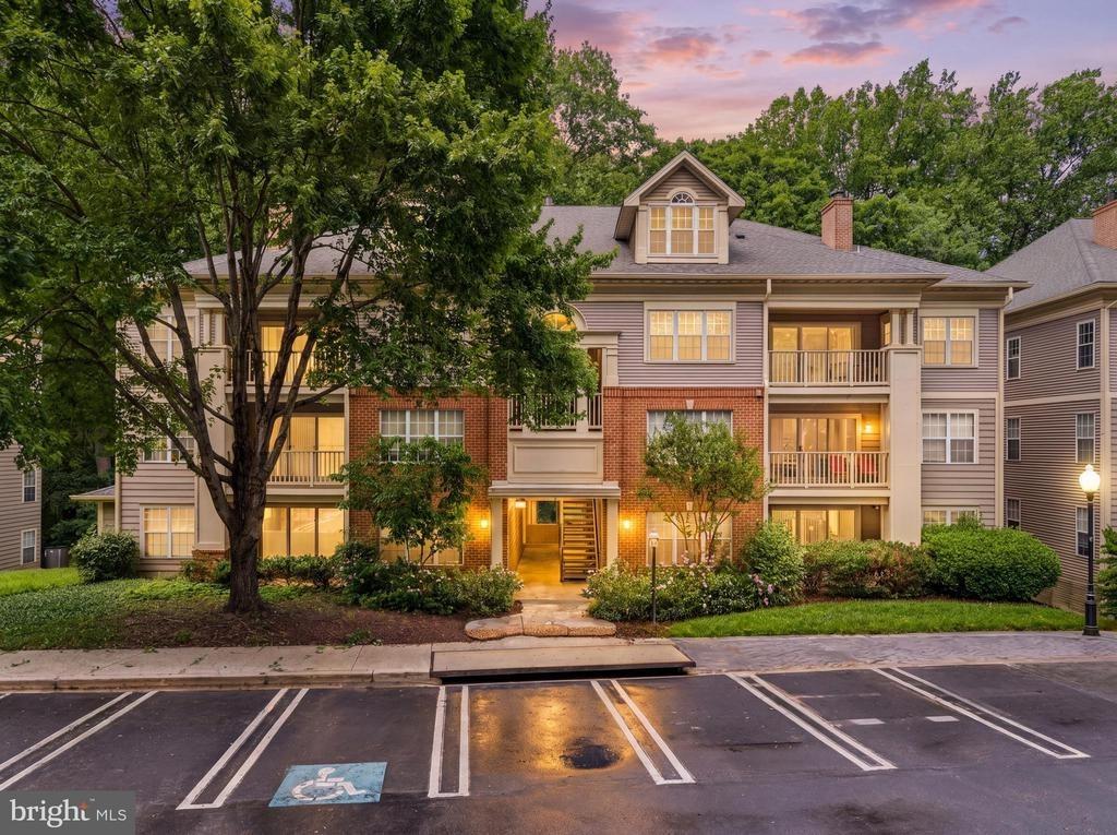 Timberbrook Ln, Gaithersburg, MD 20878