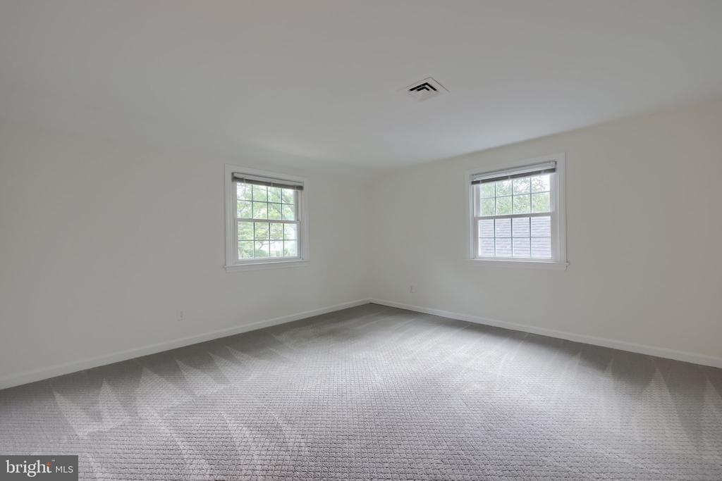 Center Rd, Lancaster, PA 17603
