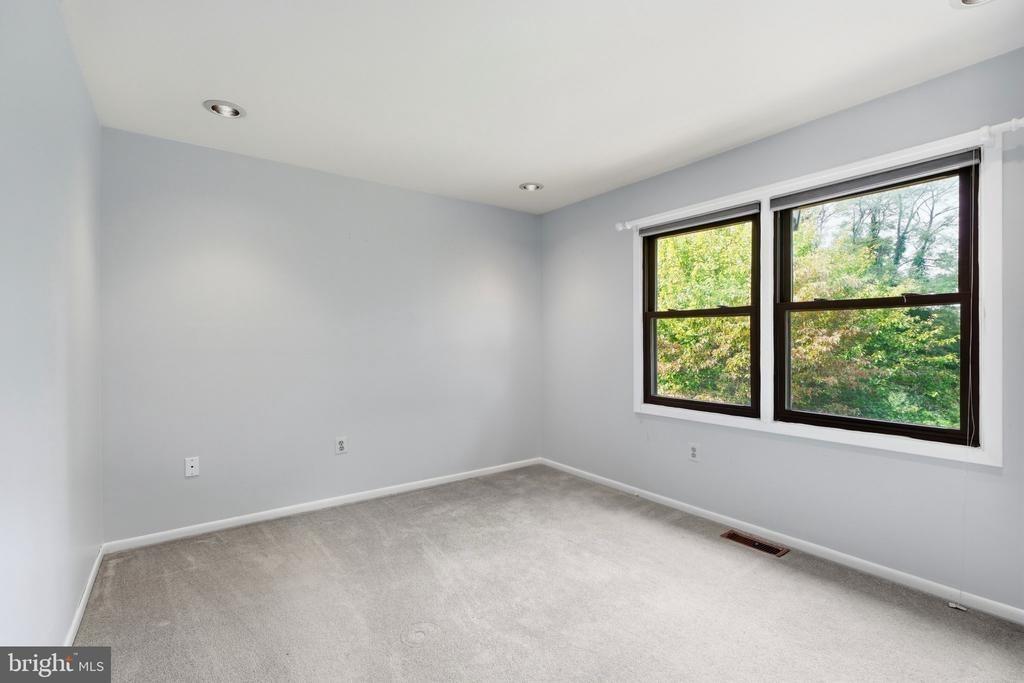 Basswood Cir, Feasterville Trevose, PA 19053