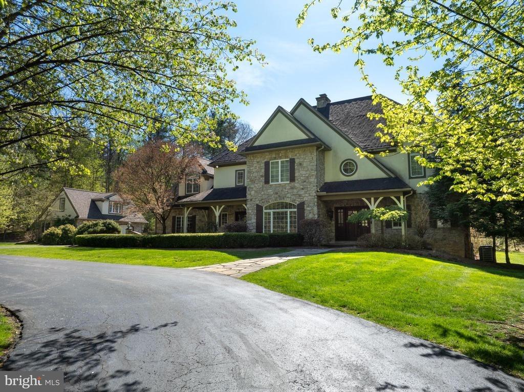 Manhasset Ct, Port Matilda, PA 16870