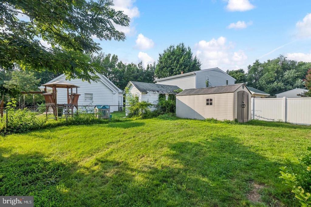 Penn St, Penns Grove, NJ 08069